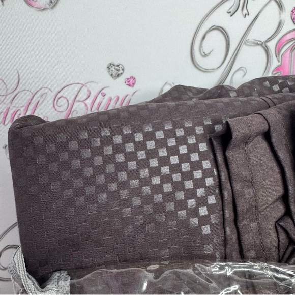 Lavish home king bed sheets set fitted sheet top sheet and 2 king pillowcases - Picture 2 of 6